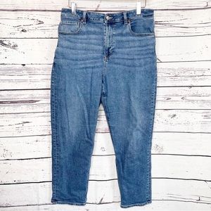 American Eagle mom jeans short length